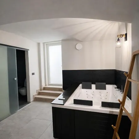 Suite169 La Grotta & S P A شقة باري